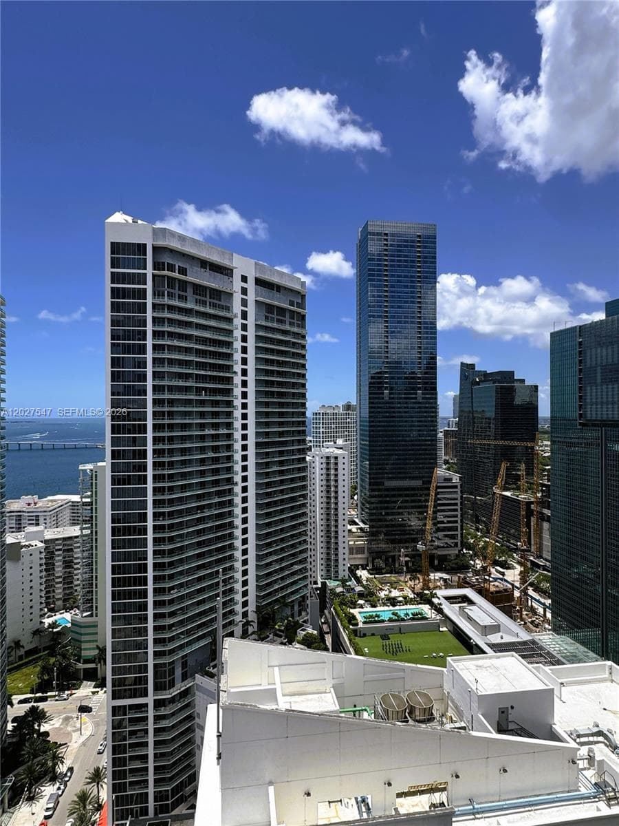 1200 Brickell Bay Dr # 3903, Miami, FL 33131 photo 4