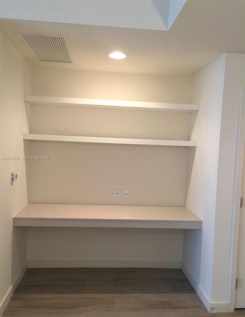 999 SW 1st Ave # 2005, Miami, FL 33130 photo 4
