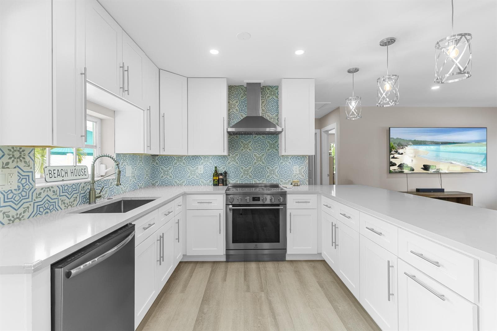 612 SE 10th Avenue, Deerfield Beach, FL 33441 photo 5