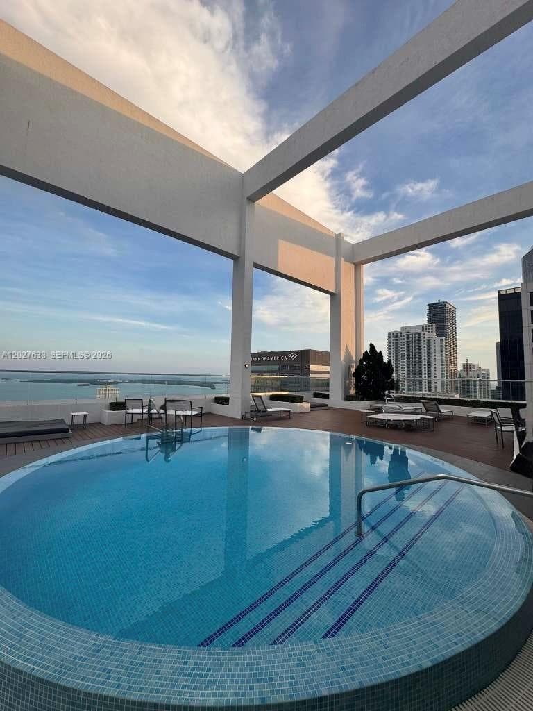 500 Brickell Ave # 3910, Miami, FL 33131 photo 2