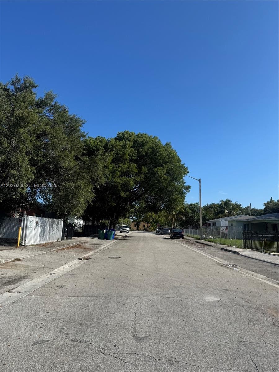 6800 NW 2 CT, Miami, FL 33150 photo 4