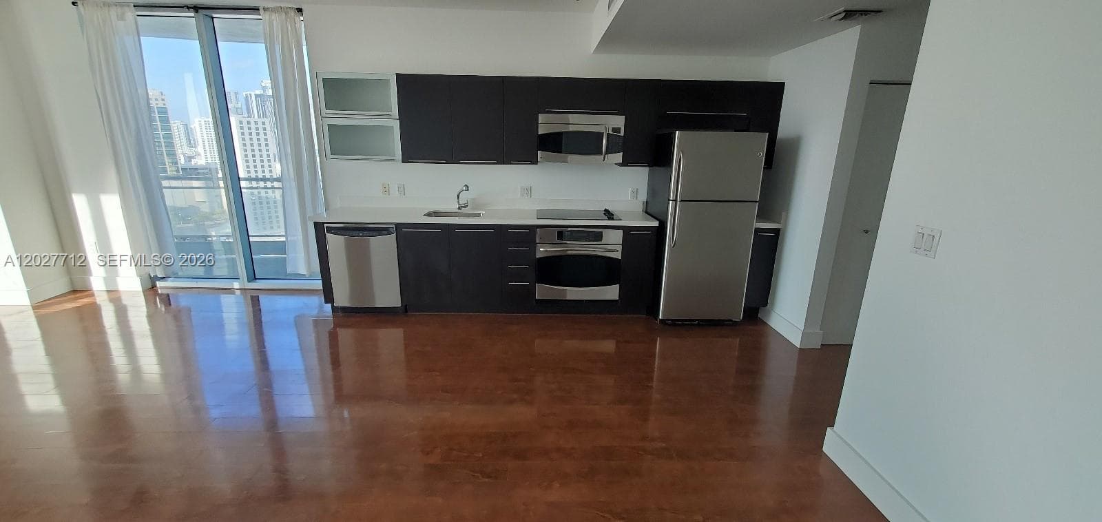 90 SW 3rd St # 2705, Miami, FL 33130 photo 5