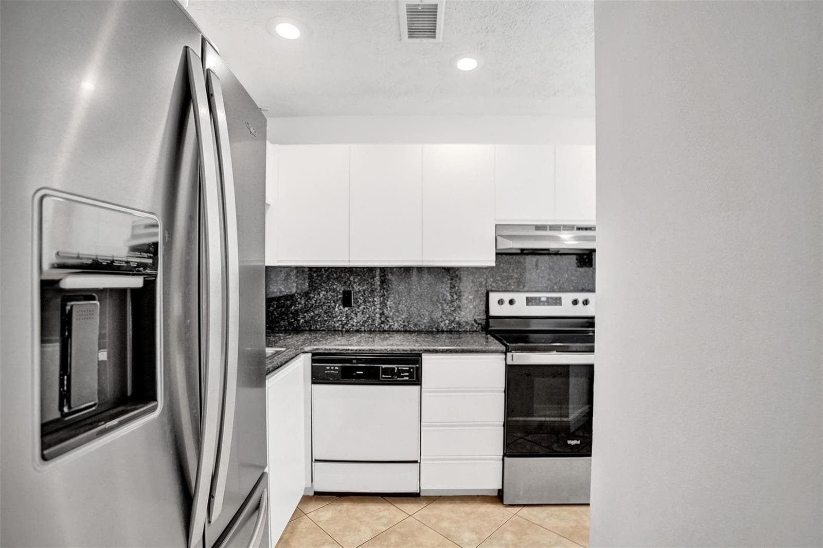 1415 Miami Road # B, Fort Lauderdale, FL 33316 photo 5