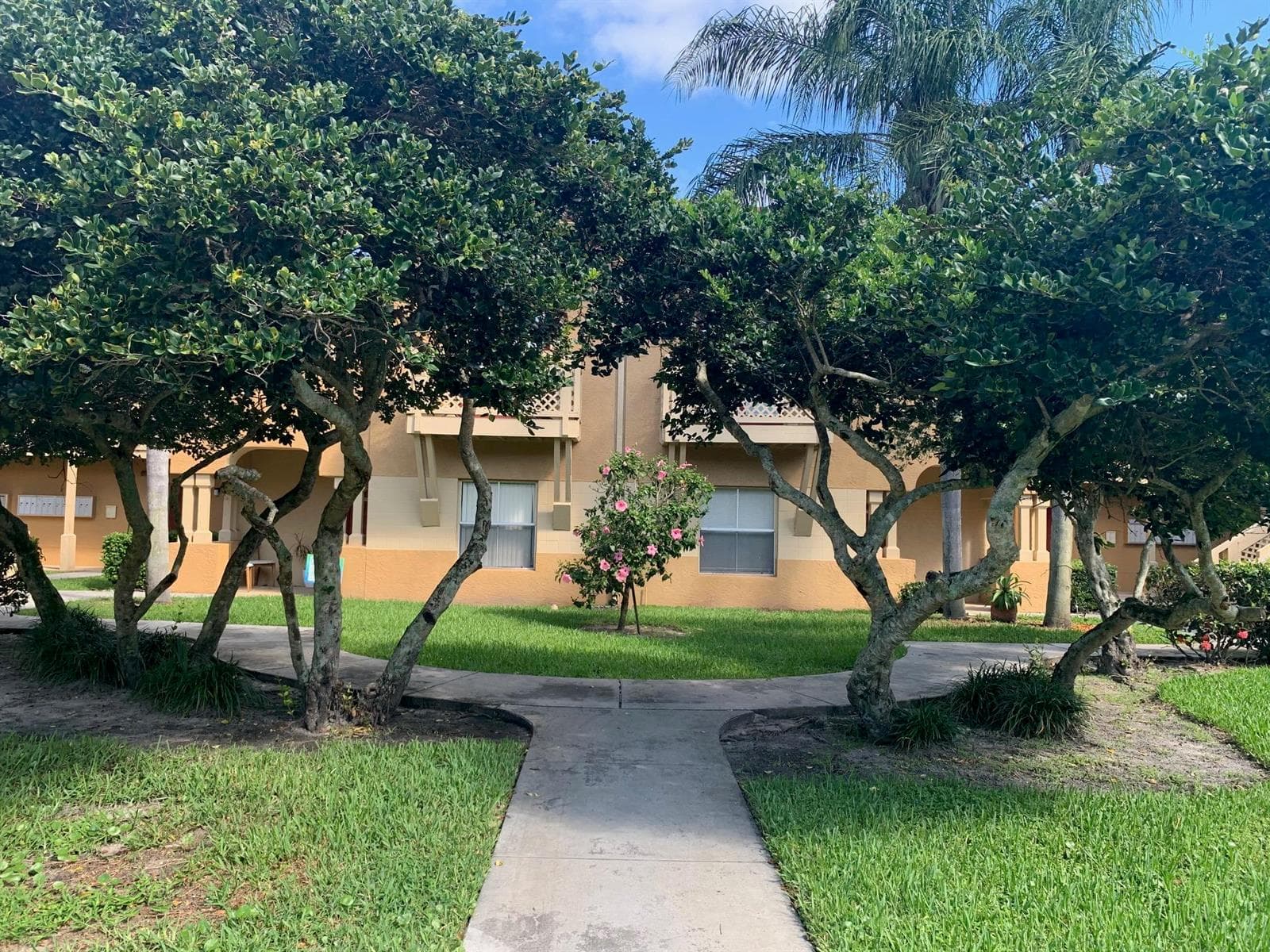 4799 Via Palm Lakes # 1611, West Palm Beach, FL 33417 photo 2