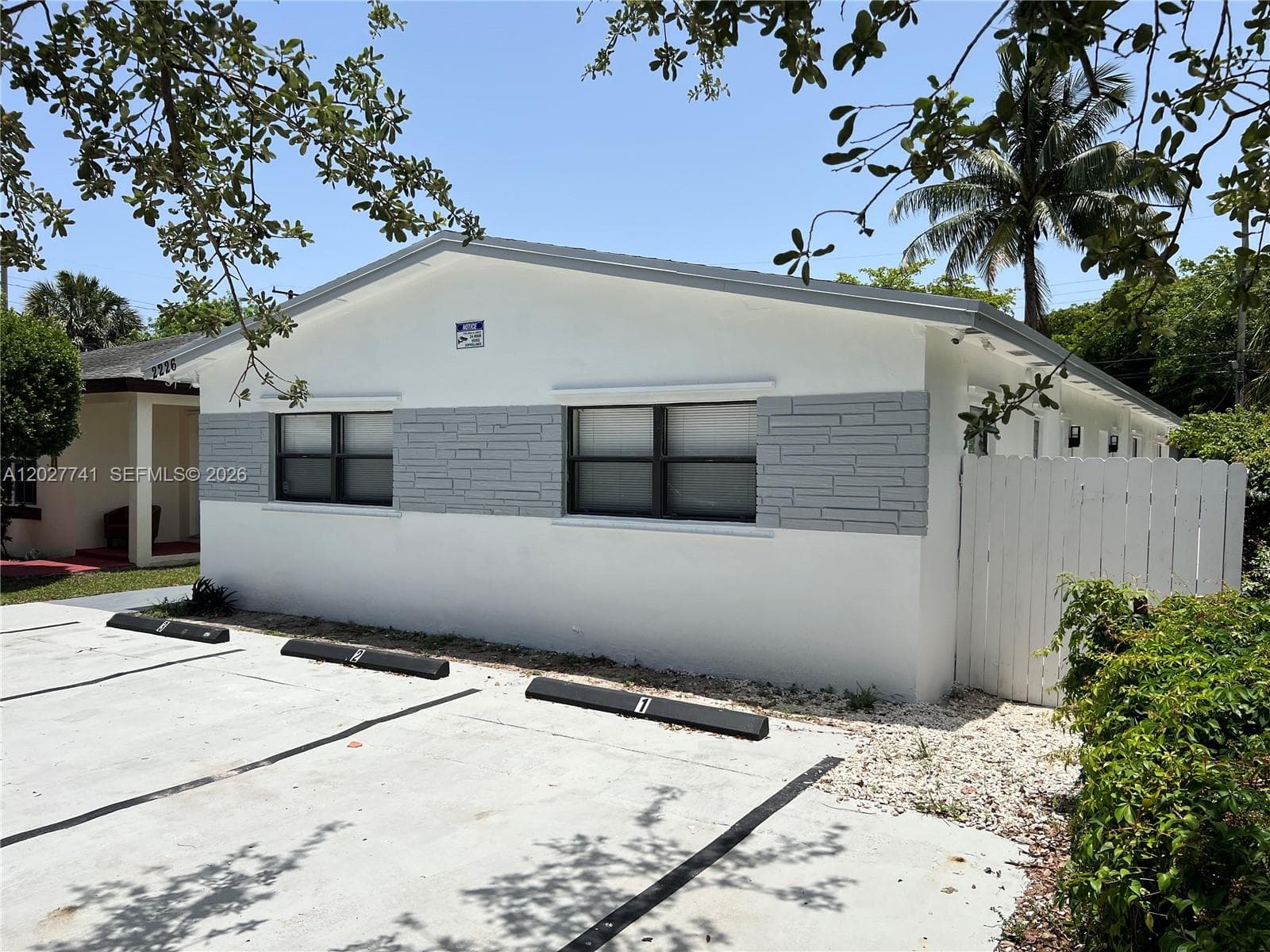 2226 Cody St, Hollywood, FL 33020 photo 3