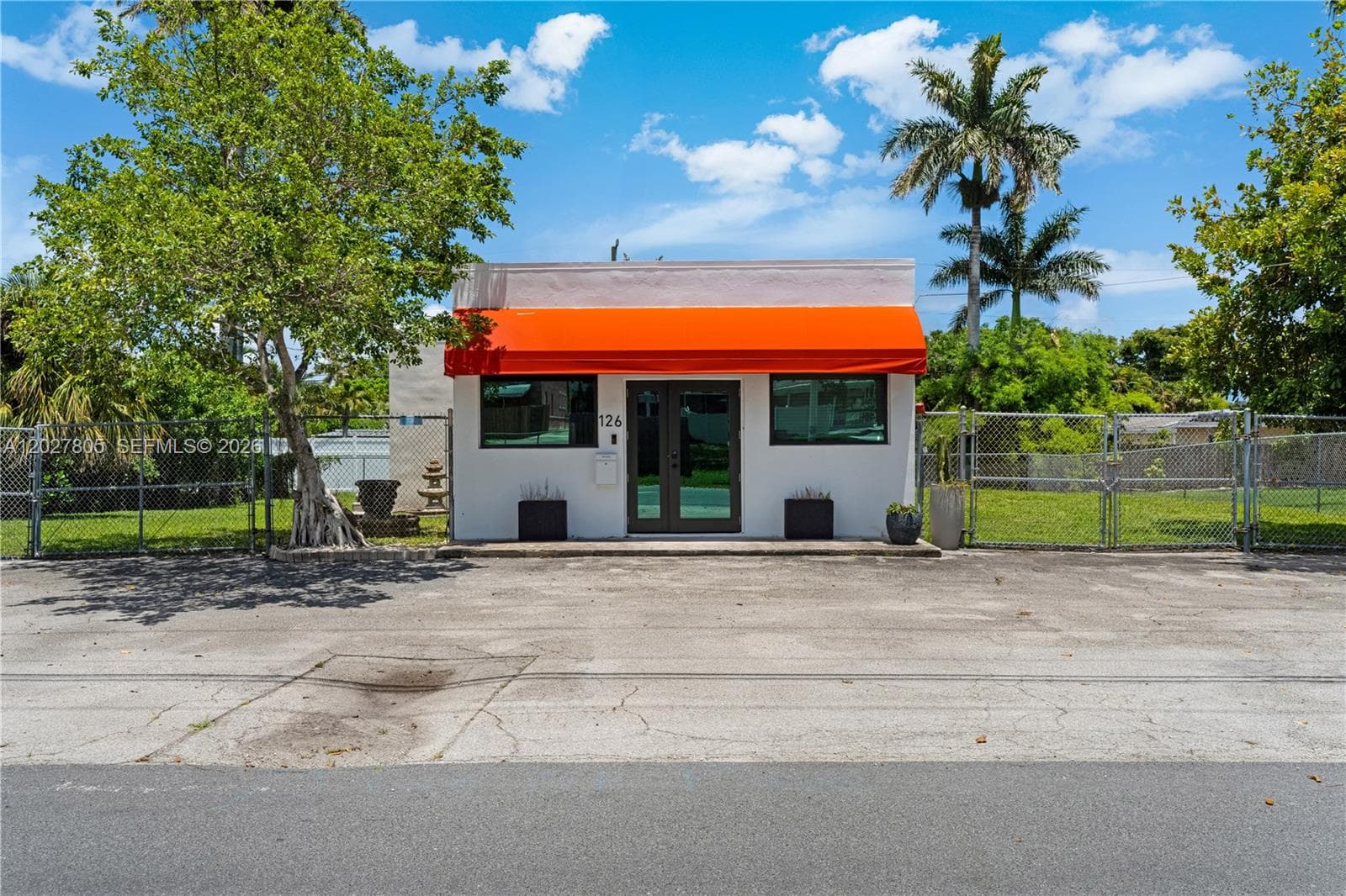 126 NE 1st Ave, Dania Beach, FL 33004 photo 2