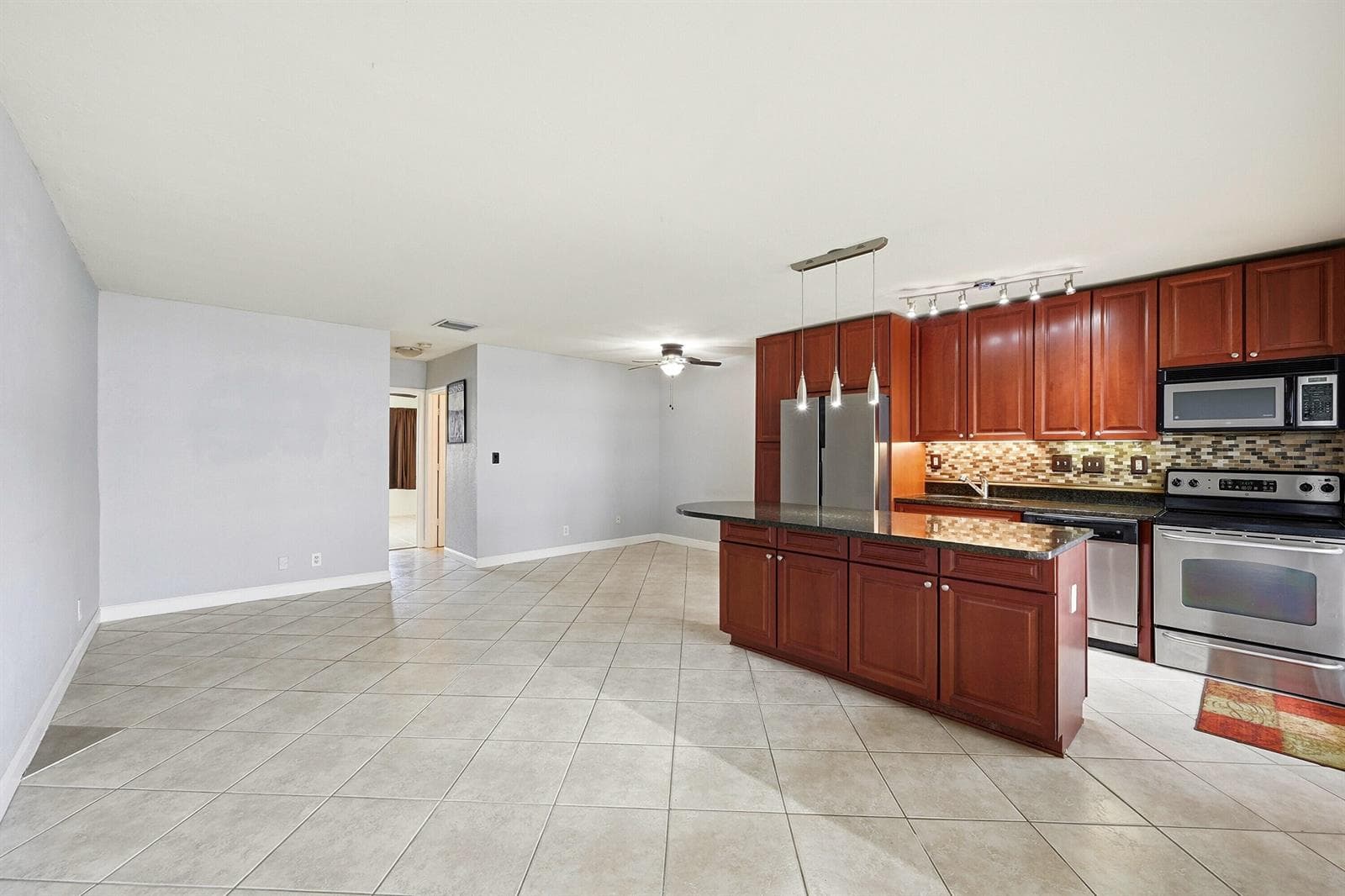 2881 NE 32nd Street # 118, Fort Lauderdale, FL 33306 photo 3