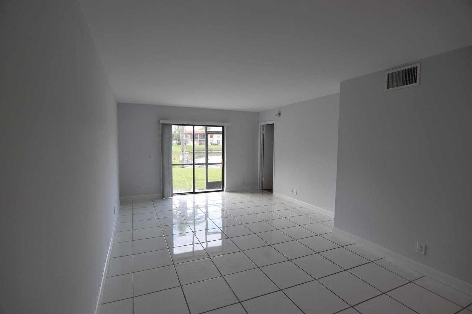 21895 Lake Forest Circle # 102, Boca Raton, FL 33433 photo 5
