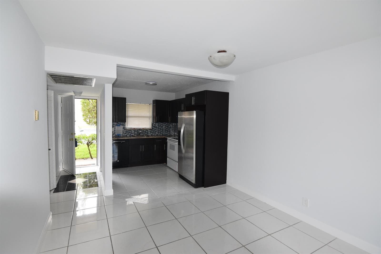 21895 Lake Forest Circle # 102, Boca Raton, FL 33433 photo 4