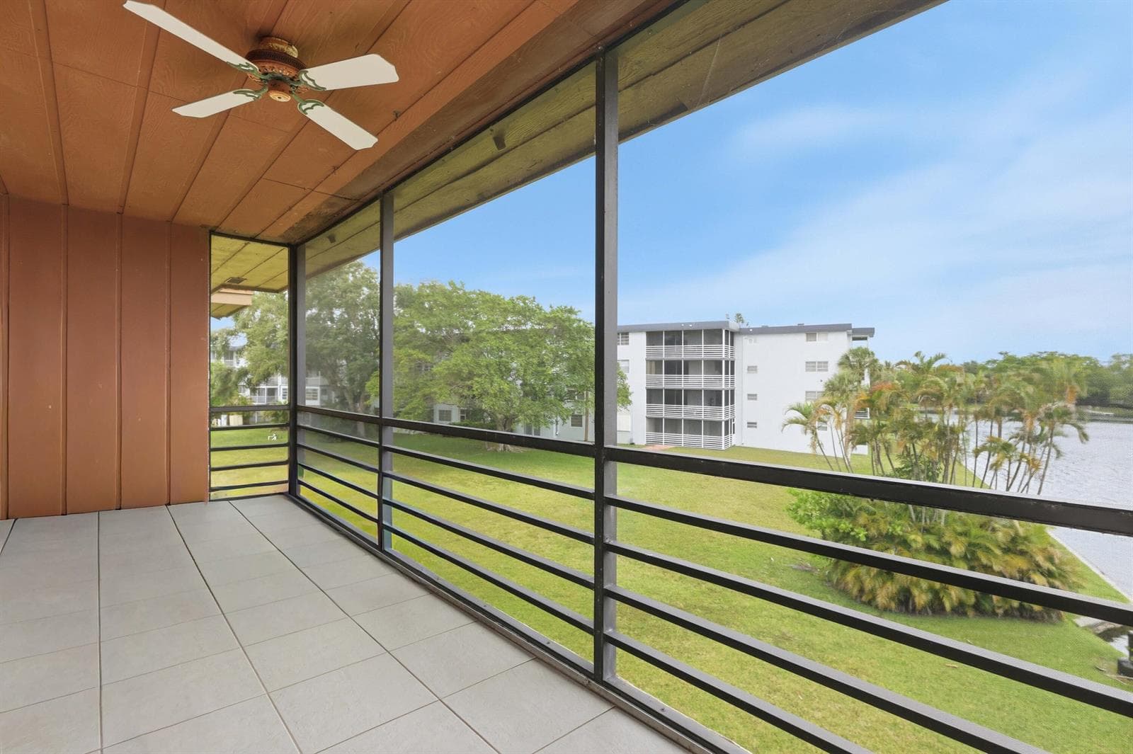 661 NE 195th Street # 310, Miami, FL 33179 photo 5