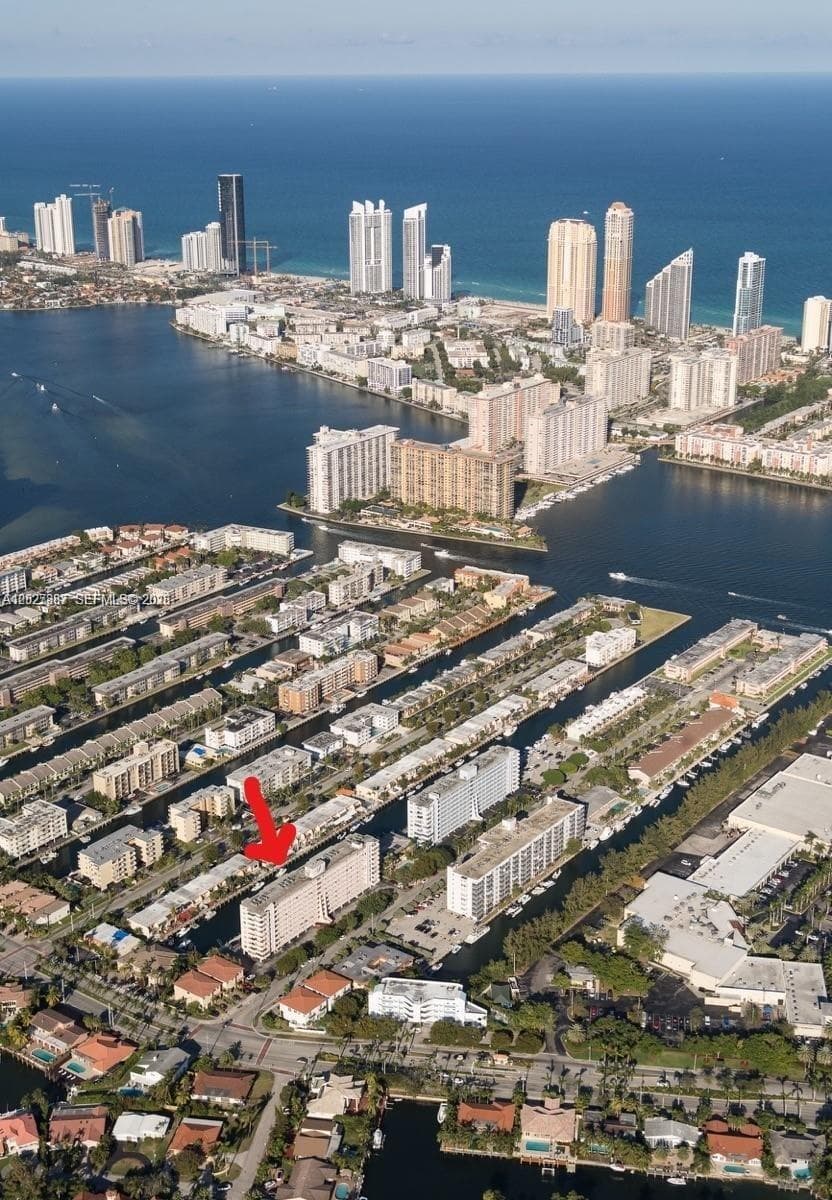 3545 NE 166th St # 1004, North Miami Beach, FL 33160 photo 2
