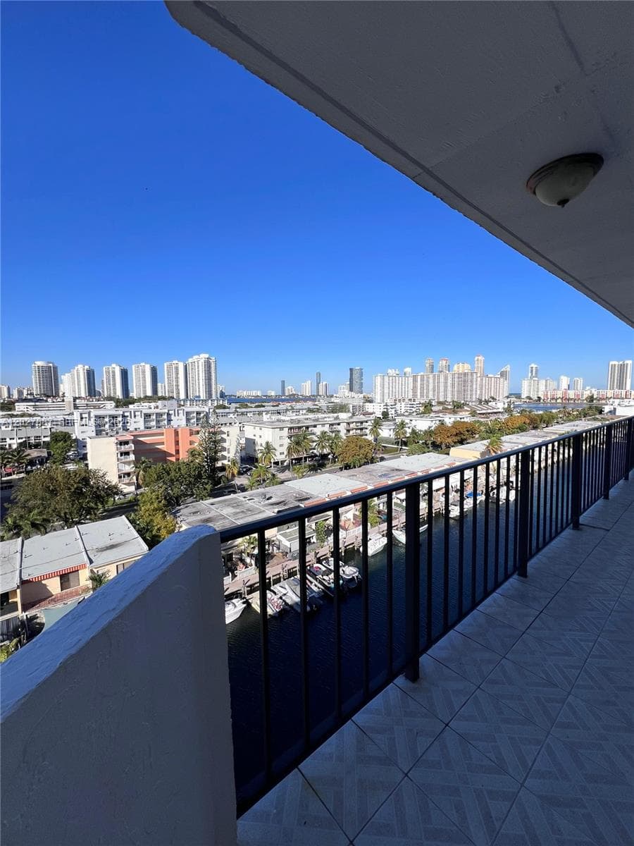 3545 NE 166th St # 1004, North Miami Beach, FL 33160 photo 5
