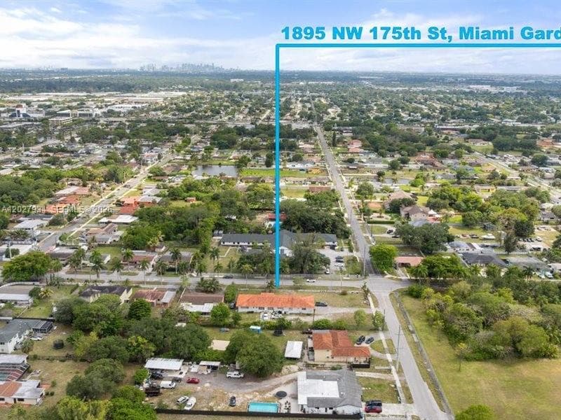 1895 NW 175th St, Miami Gardens, FL 33056 photo 4