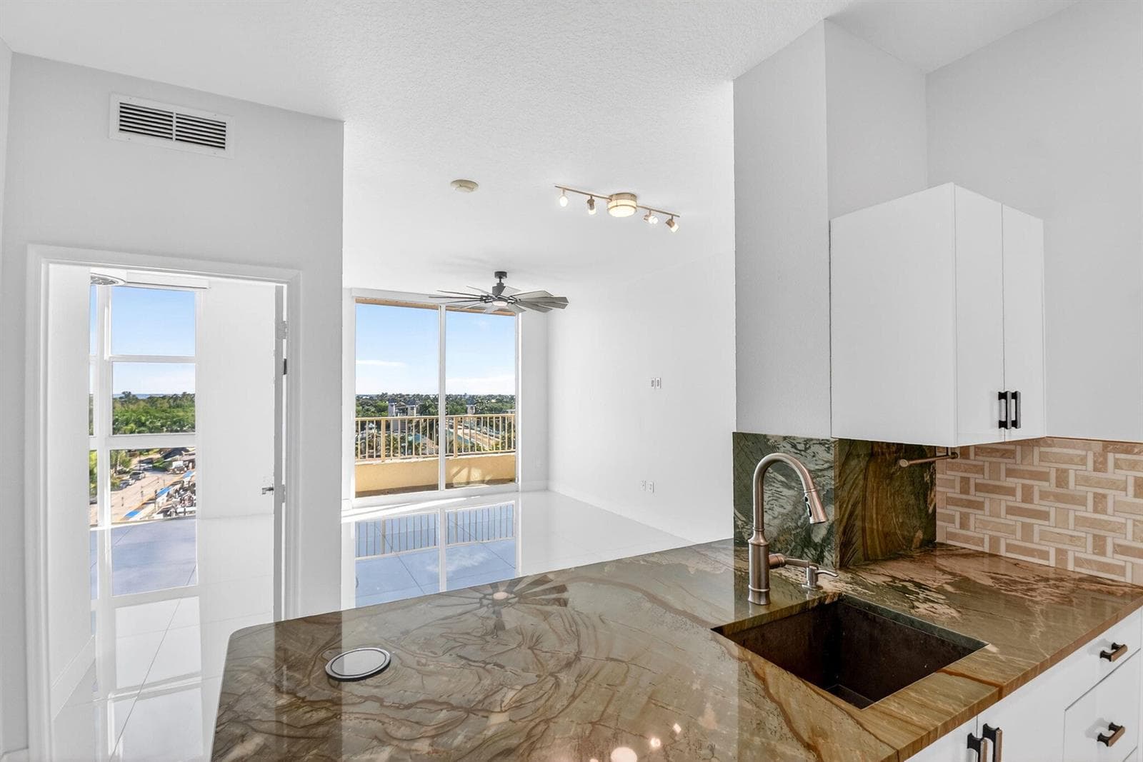 100 NE 6th Street # Ph 704, Boynton Beach, FL 33435 photo 2