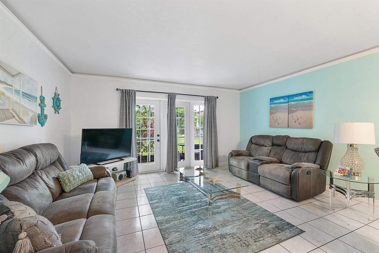 219 NE 14th Avenue # 107, Hallandale Beach, FL 33009 photo 2