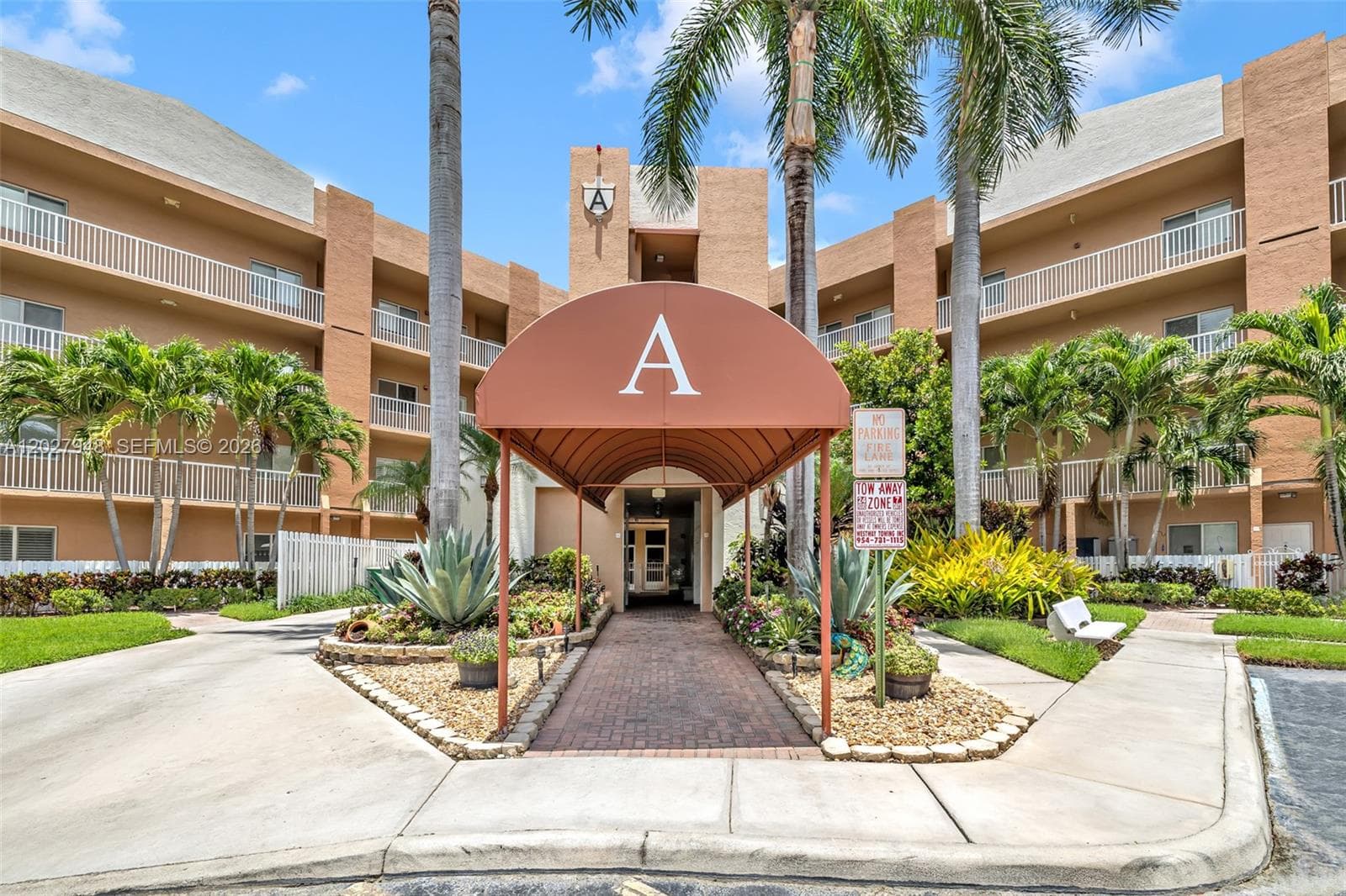 7715 Yardley Dr # 106, Tamarac, FL 33321 photo 2