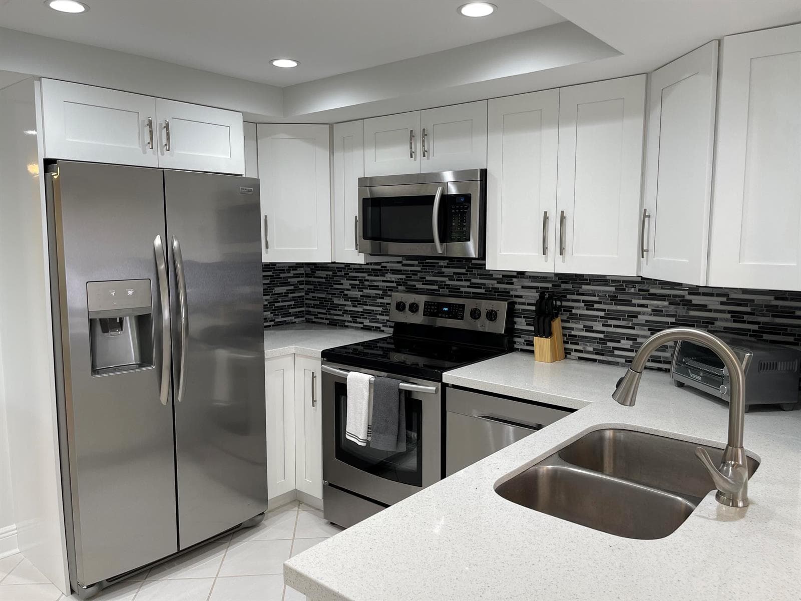 1660 Twelve Oaks Way # 203, North Palm Beach, FL 33408 photo 2