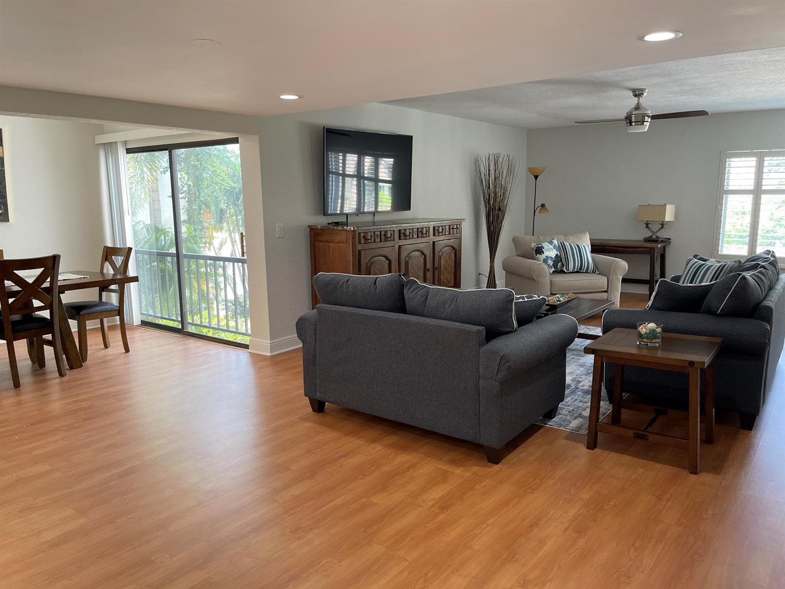 1660 Twelve Oaks Way # 203, North Palm Beach, FL 33408 photo 5