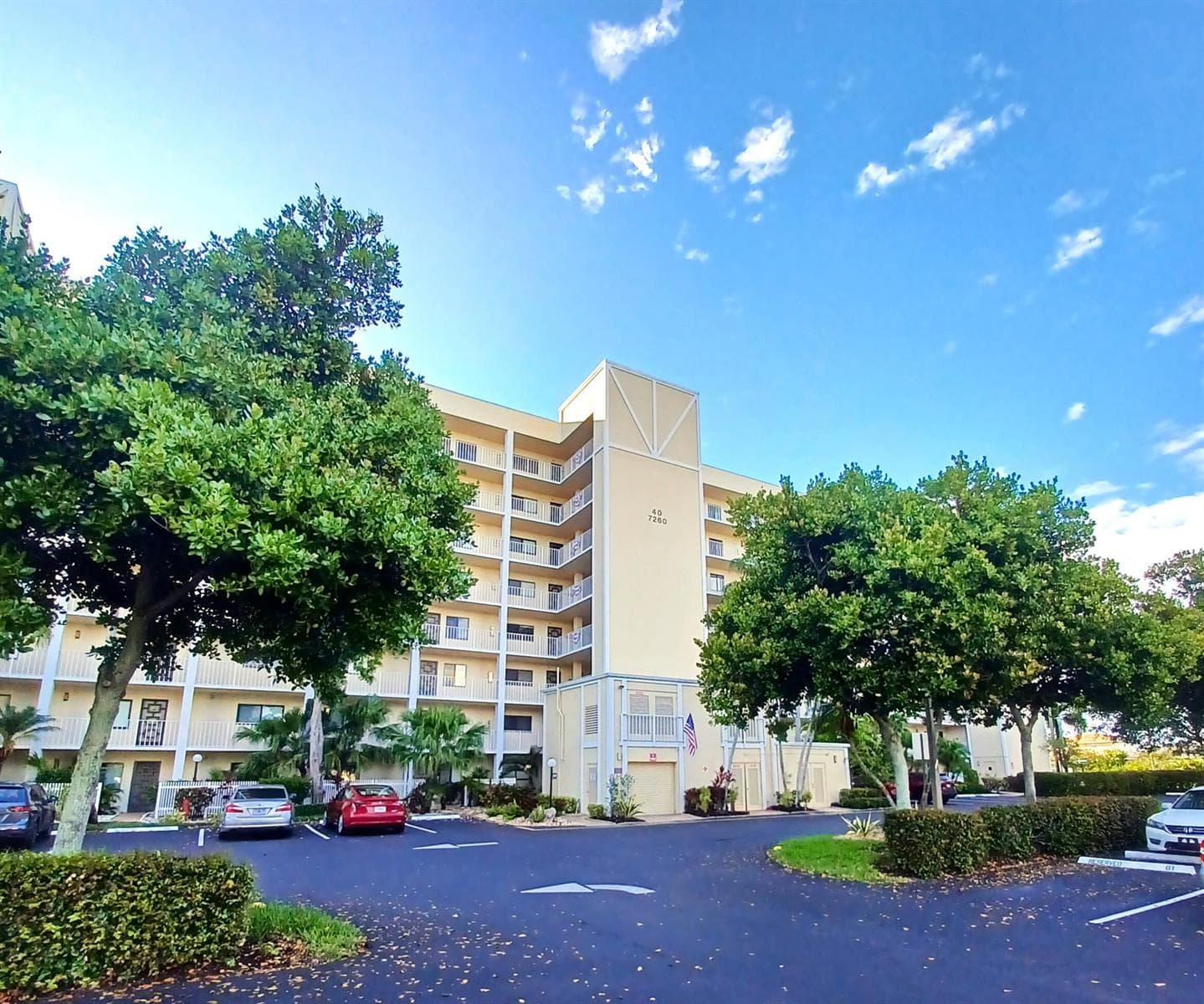 7260 Kinghurst Drive # 406, Delray Beach, FL 33446 photo 3