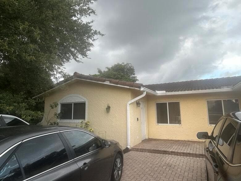 8362 NW 23rd Manor, Coral Springs, FL 33065 photo 5