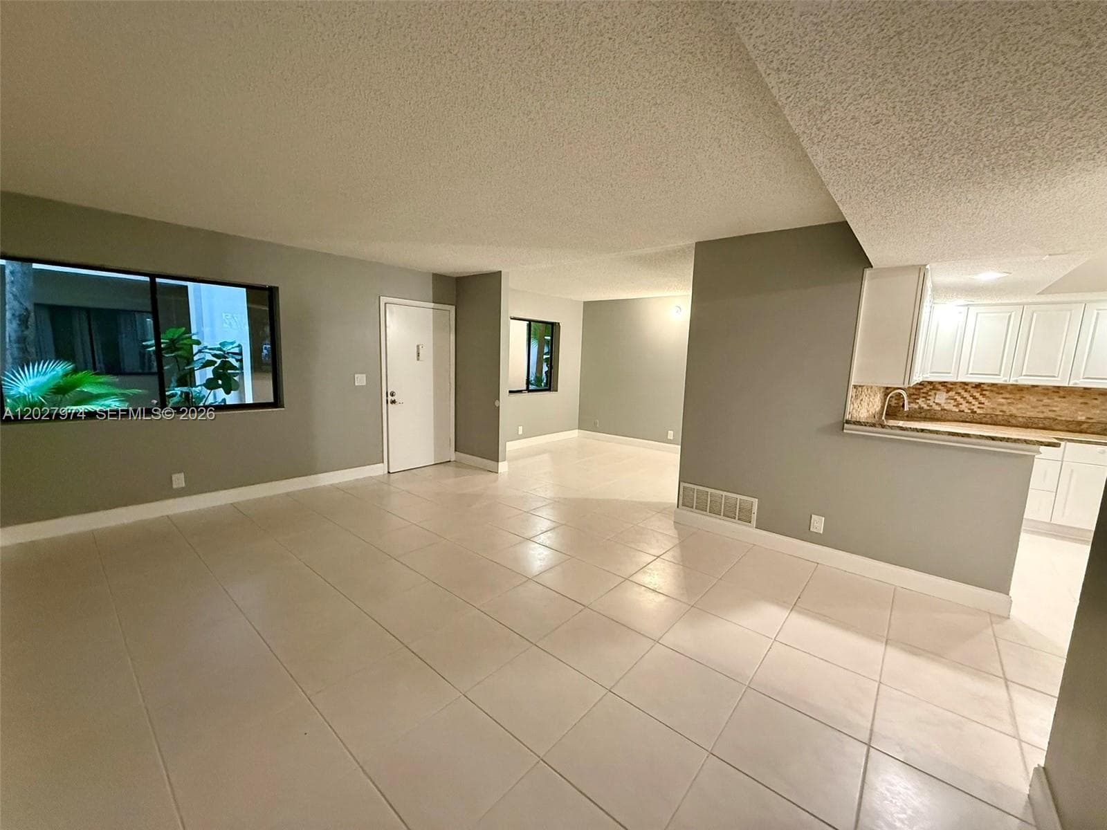 5220 Las Verdes Cir # 114, Delray Beach, FL 33484 photo 5
