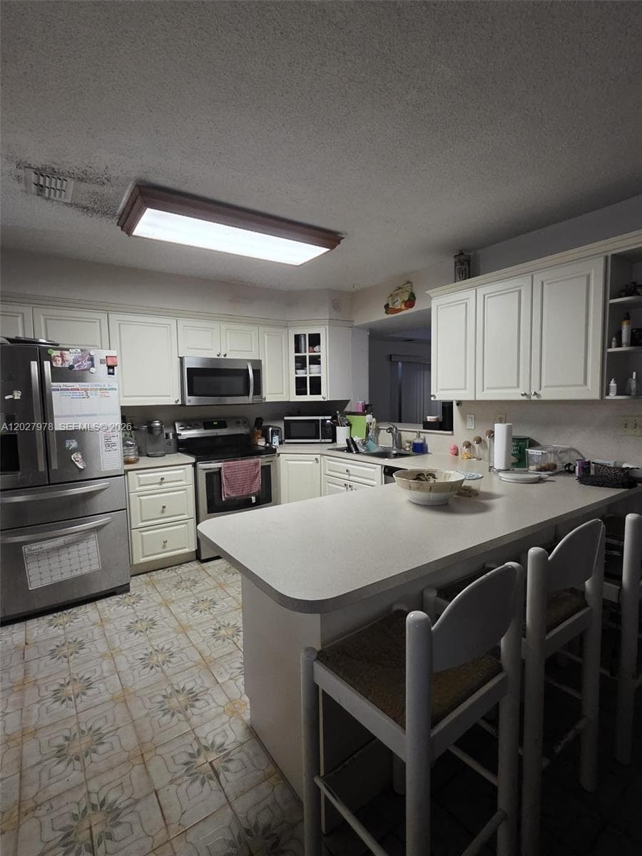 16825 NW 74th Ave, Hialeah, FL 33015 photo 3