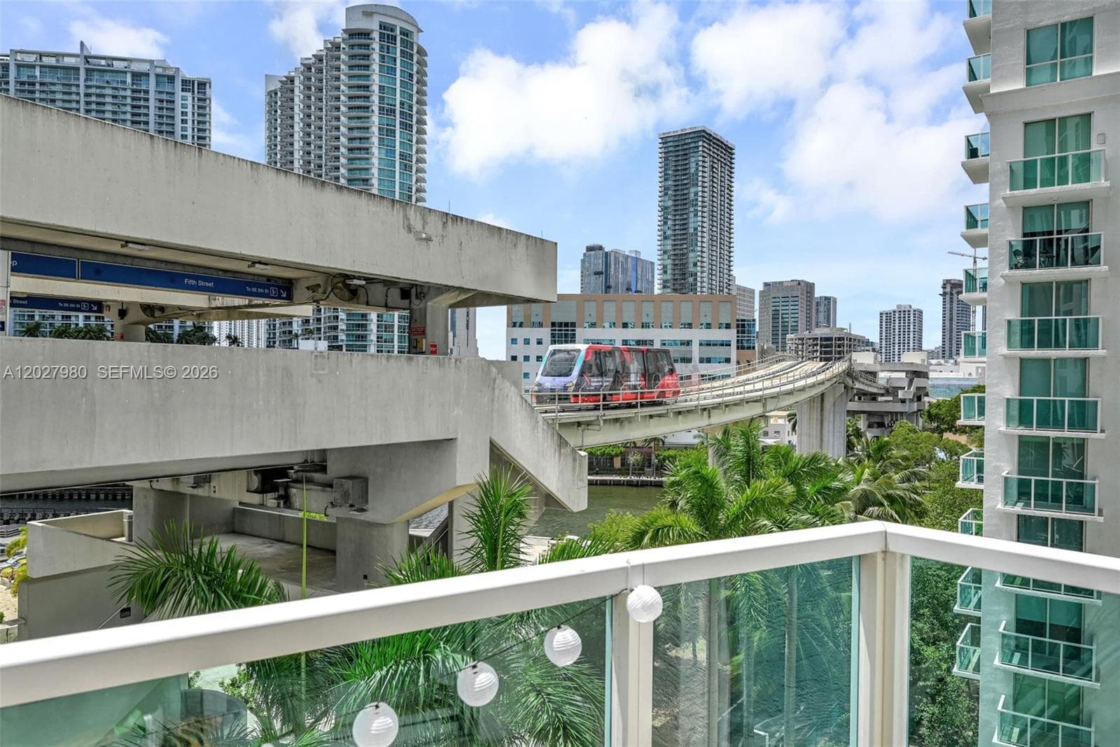 41 SE 5th St # 517, Miami, FL 33131 photo 5