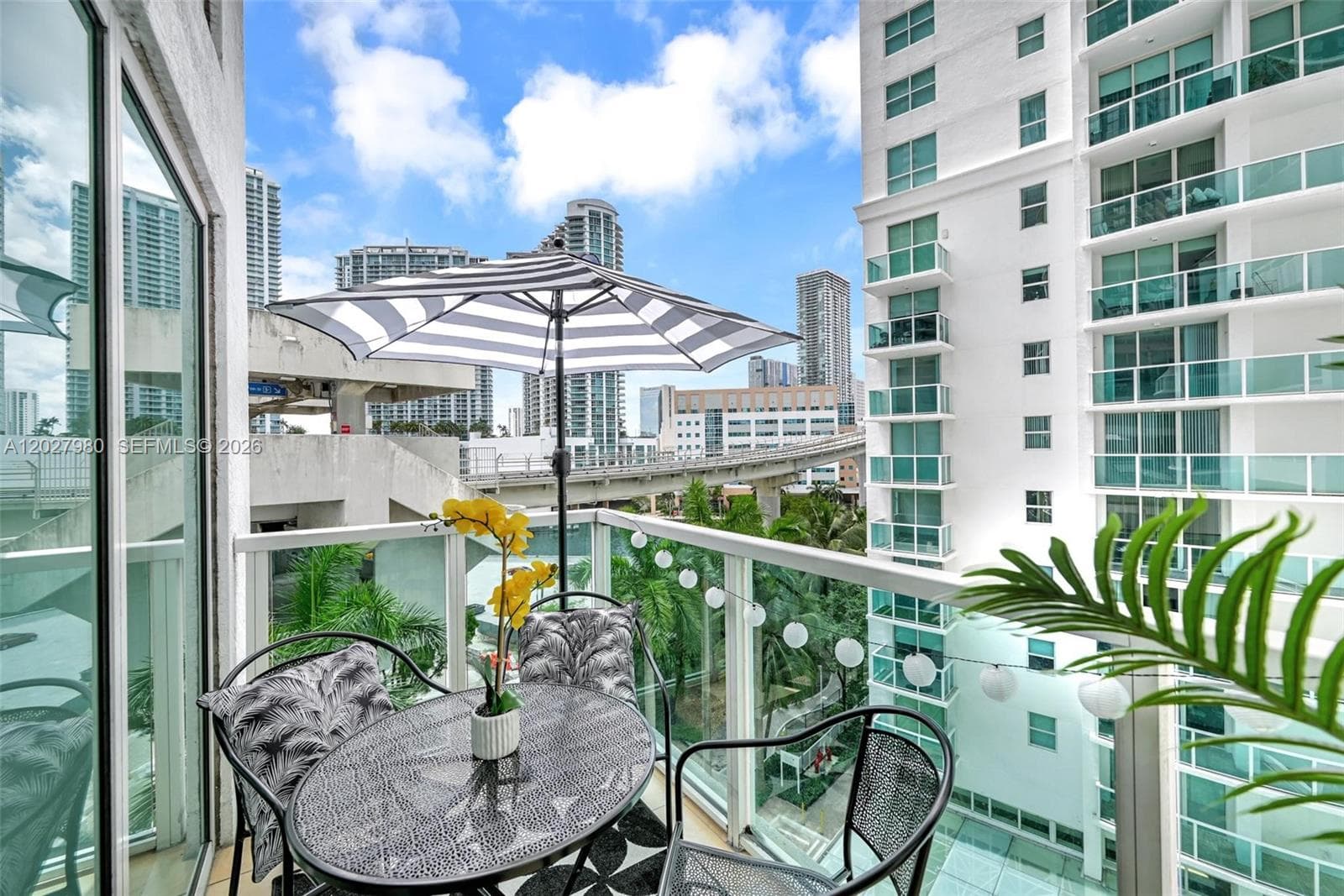 41 SE 5th St # 517, Miami, FL 33131 photo 4