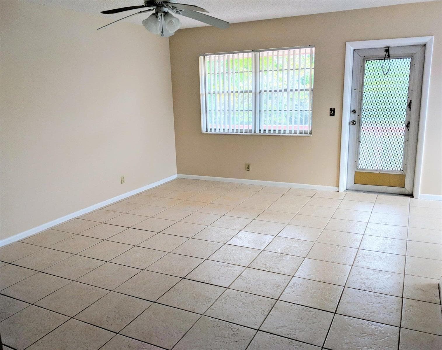288 Norwich, West Palm Beach, FL 33417 photo 4