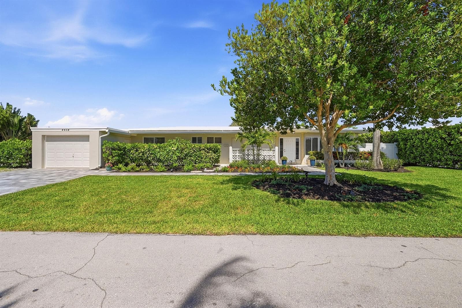 4454 W Tradewinds Avenue W, Lauderdale By The Sea, FL 33308 photo 5