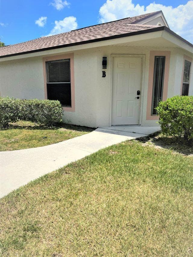 2812 Stoneway Lane # Unit B, Fort Pierce, FL 34982 photo 2