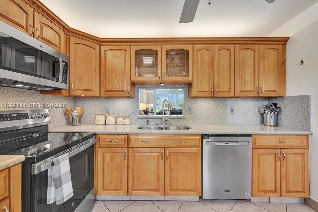 1025 SE 2nd Ave # 208, Dania Beach, FL 33004 photo 4