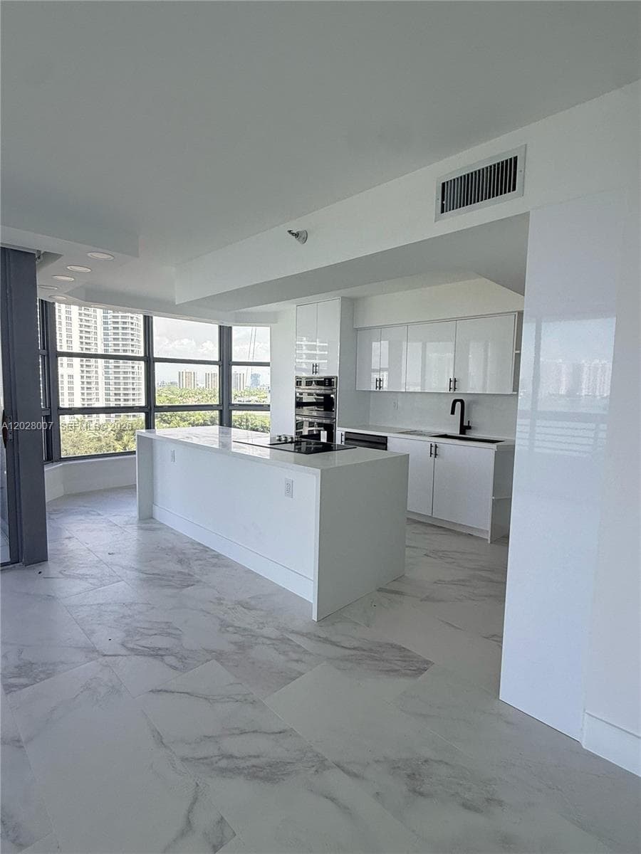 19101 NE 36th Ct # 1005, Aventura, FL 33180 photo 3