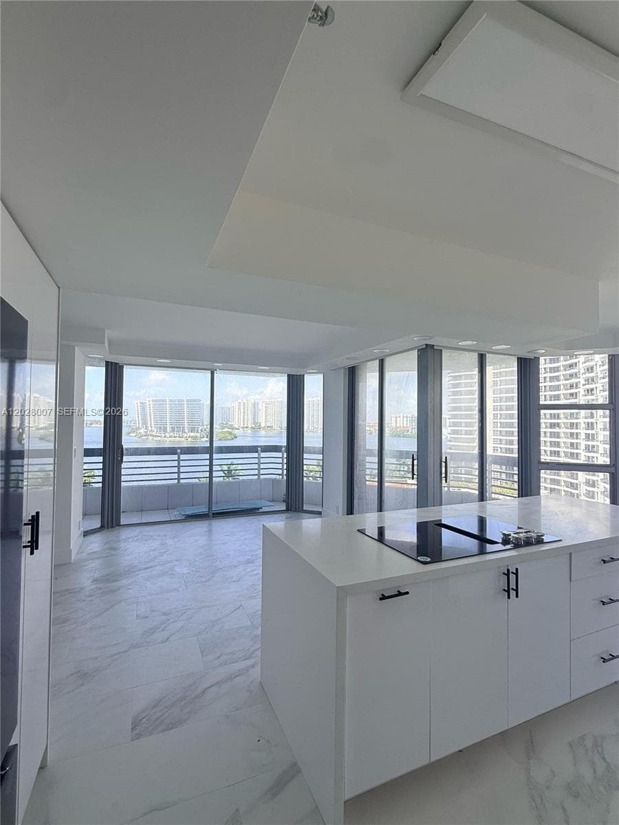 19101 NE 36th Ct # 1005, Aventura, FL 33180 photo 4