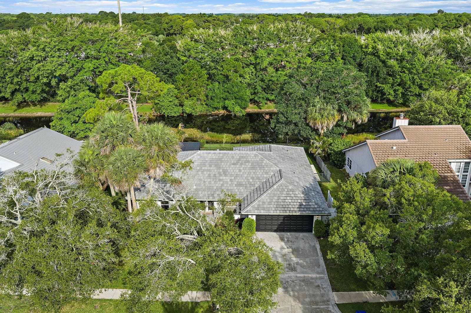 18169 Lake Bend Drive, Jupiter, FL 33458 photo 3