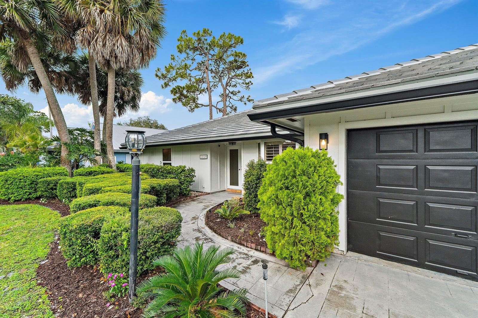 18169 Lake Bend Drive, Jupiter, FL 33458 photo 5