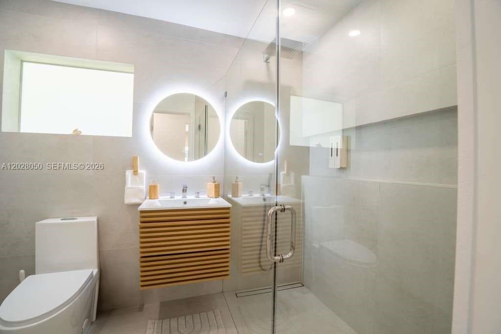 13800 NE 1st Ave, Miami, FL 33161 photo 5