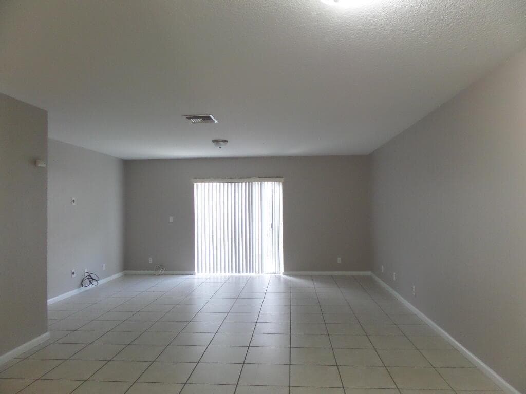 862 Summit Lake Drive, West Palm Beach, FL 33406 photo 4