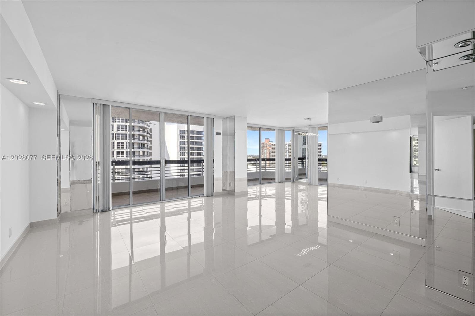 19195 NE 36th Ct # 2705, Aventura, FL 33180 photo 4