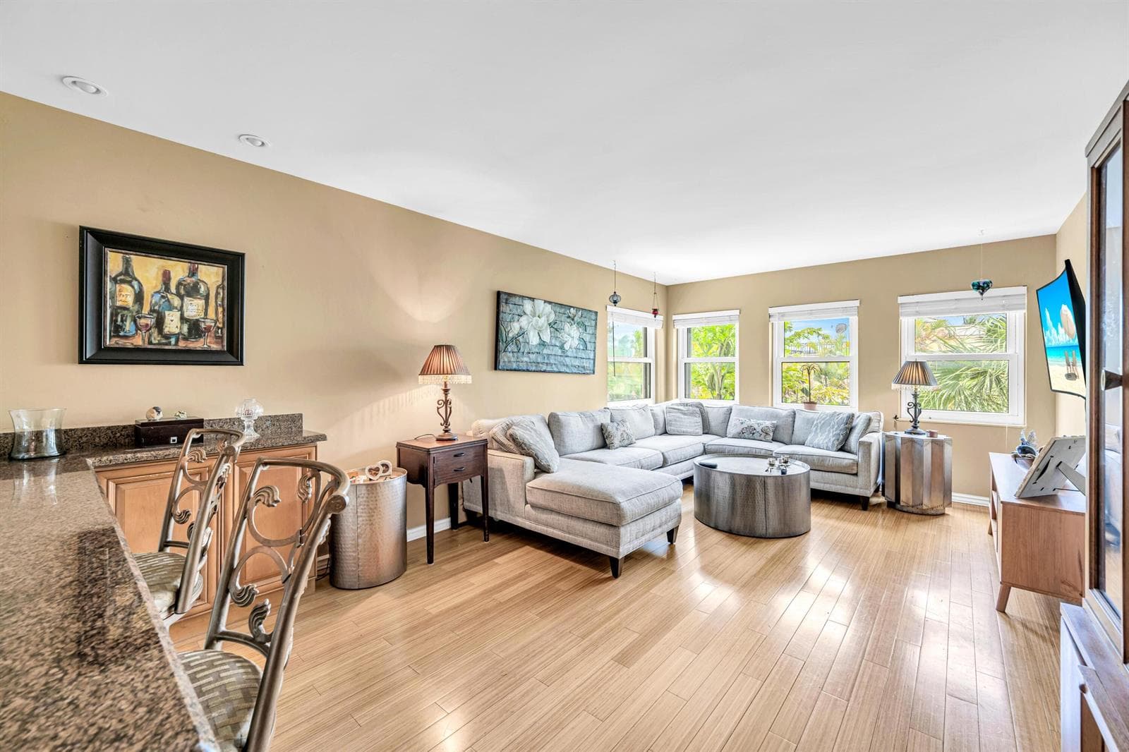 615 NE 12th Avenue # 312, Fort Lauderdale, FL 33304 photo 2