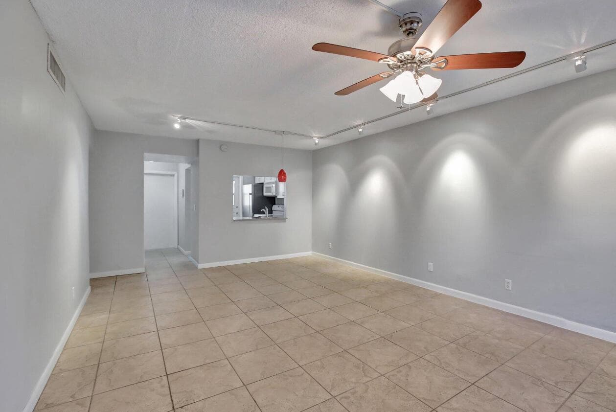 4025 N Federal Highway # 212a, Oakland Park, FL 33308 photo 3
