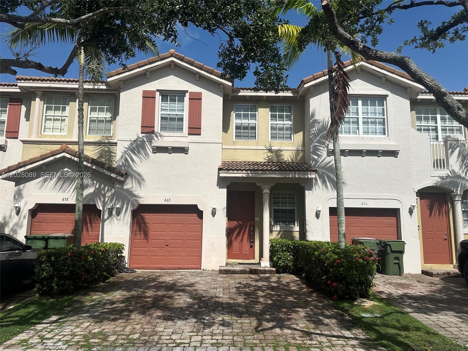 662 NE 21st Ter, Homestead, FL 33033 photo 2