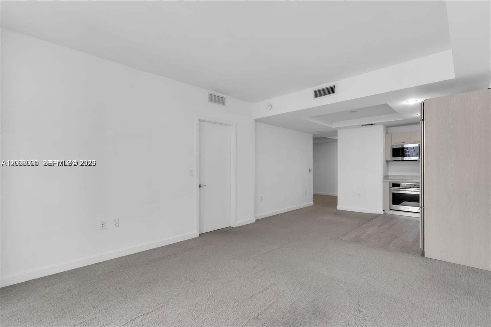 45 SW 9th St # 2204, Miami, FL 33130 photo 5