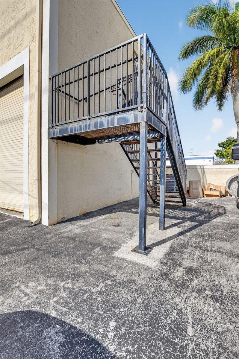 13 SW 10th Street, Deerfield Beach, FL 33441 photo 5