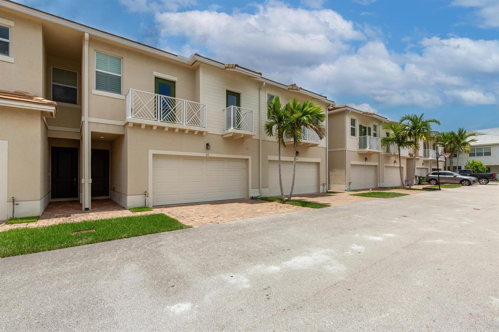 63 Dogwood Court, Royal Palm Beach, FL 33411 photo 2