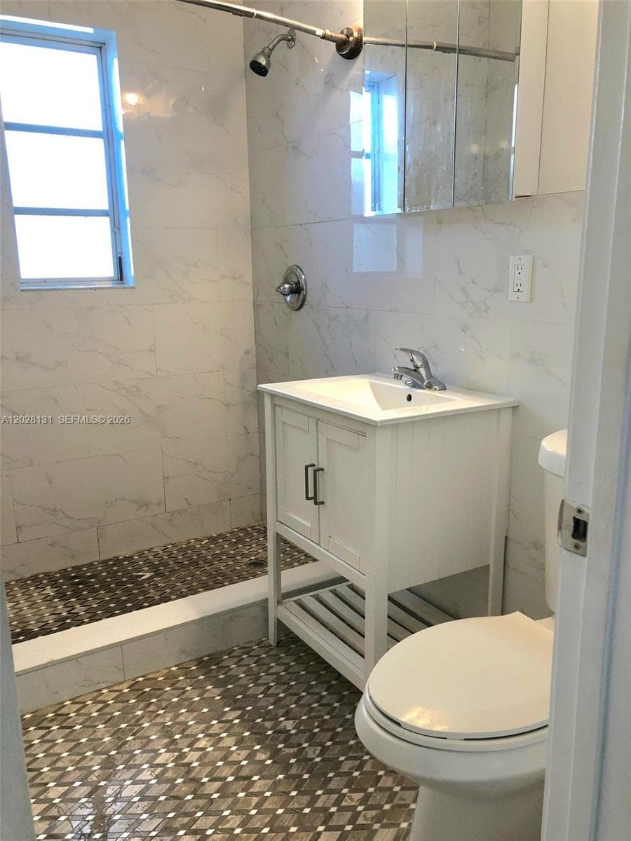 7135 Rue Granville # 4, Miami Beach, FL 33141 photo 4