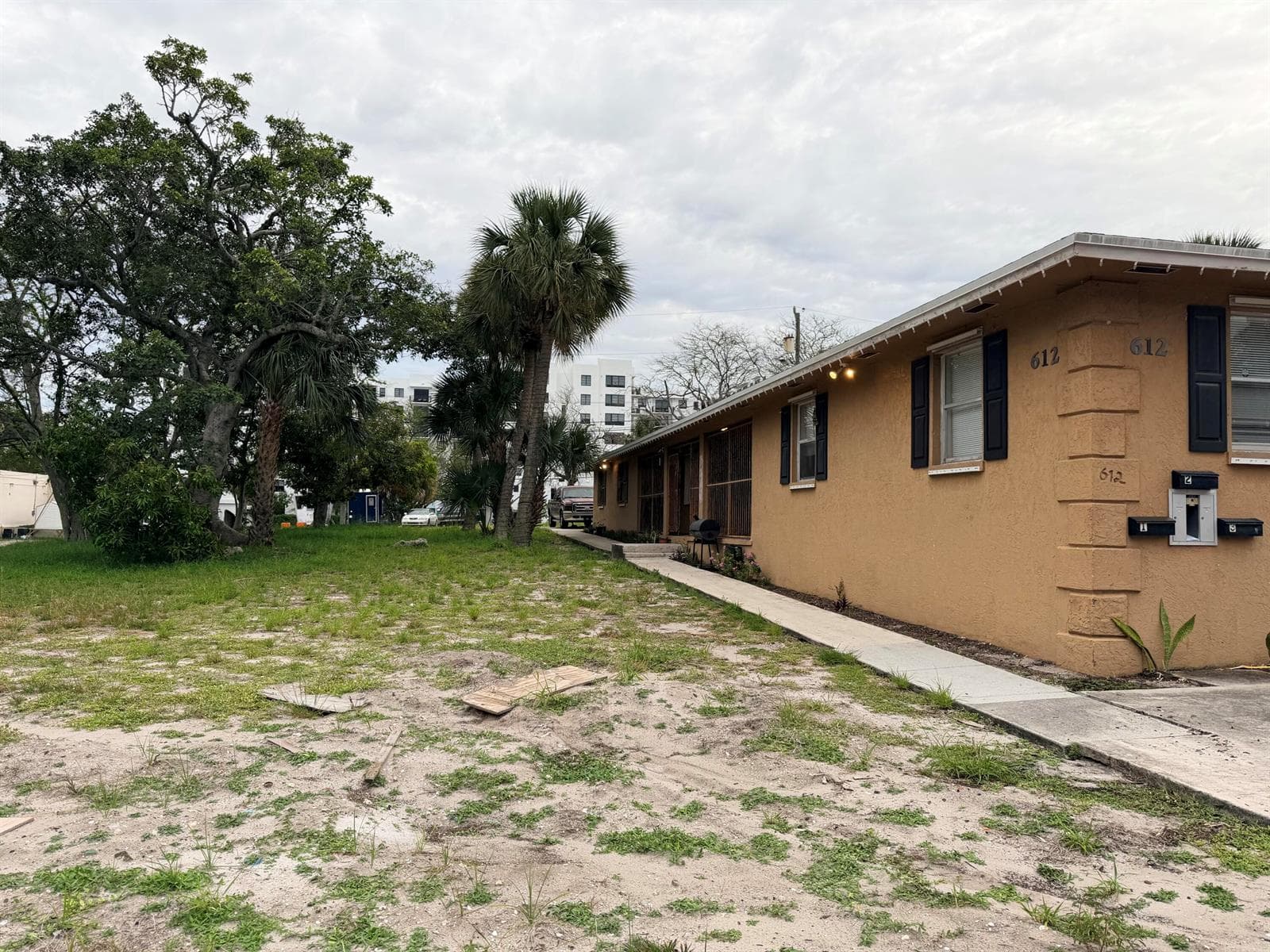 612 4th Street, West Palm Beach, FL 33401 photo 2
