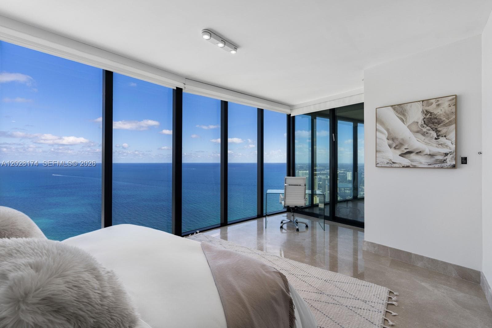 18555 Collins Ave # 5105, Sunny Isles Beach, FL 33160 photo 2