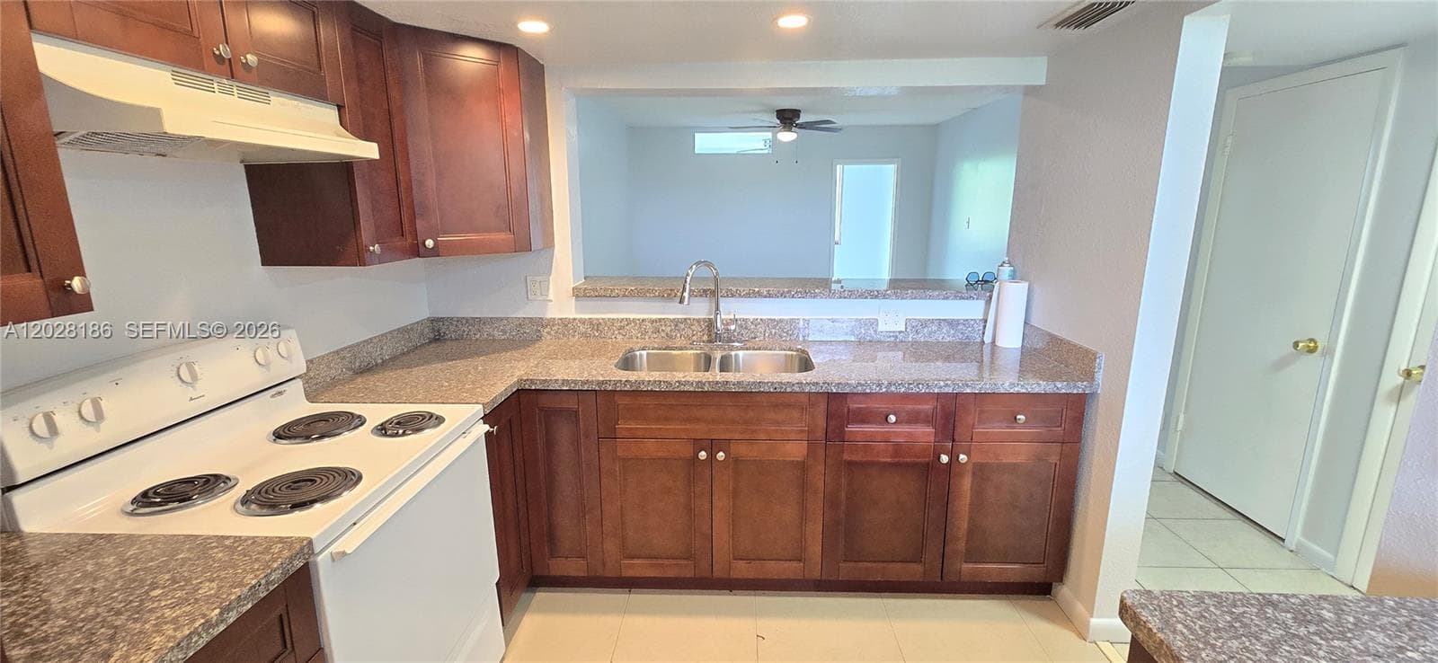 5335 NW 10th Ct # 307, Plantation, FL 33313 photo 2