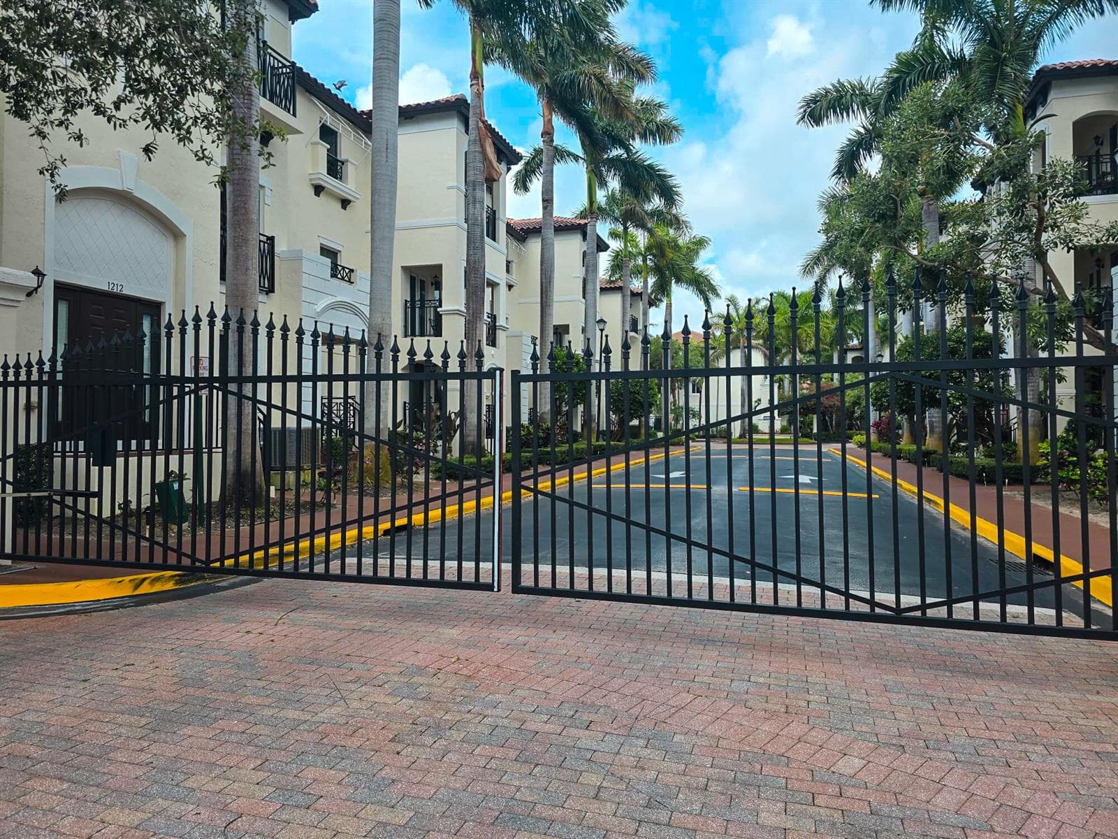 1602 Coastal Bay Boulevard, Boynton Beach, FL 33435 photo 2